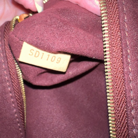 Louis Vuitton Flower Hobo Handbag - Excellent Used Condition - Picture 10 of 11